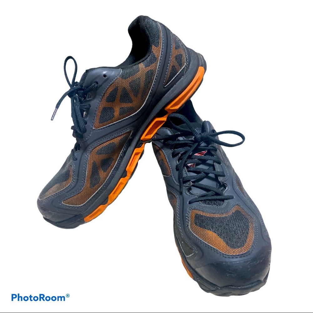 Steel /slip resistant shoes